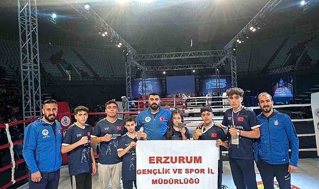 Muay Thai'de Türk Bayrağını dalgalandırdılar