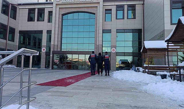 Nevşehir'de bir evde silah ve uyuşturucu bulundu
