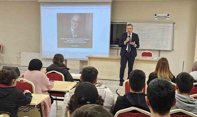 Öğrencilere "Girişimcilik Eğitimi"
