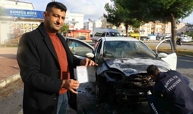 Otogaz servisinde enjektörünü değiştirdiği Fiat otomobil 2 dakika sonra alev alev yandı