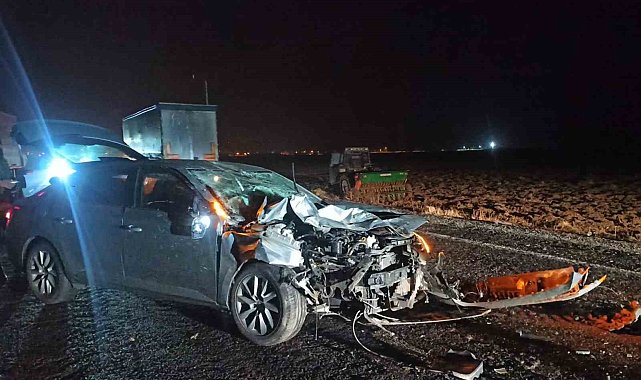 Otomobille çarpışan traktörün sürücüsü yaralandı