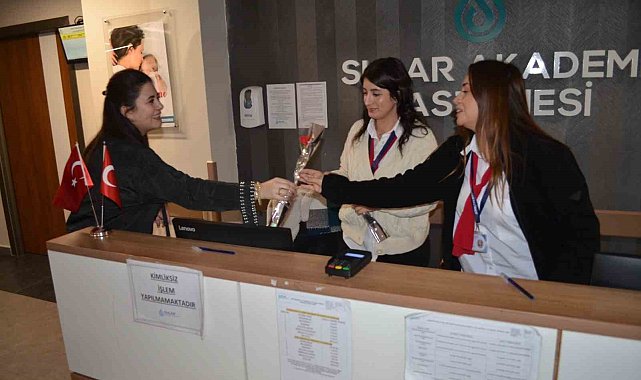 Özel Sular Akademi Hastanesi'nde tıbbi sekreterlik günü kutlandı