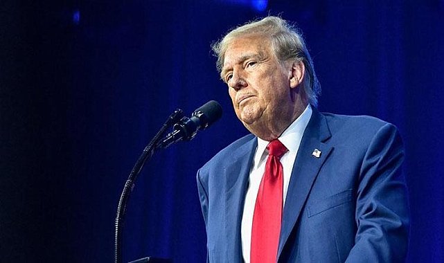 Panama&#039;da halk meydanlara indi: Trump posteri yaktı