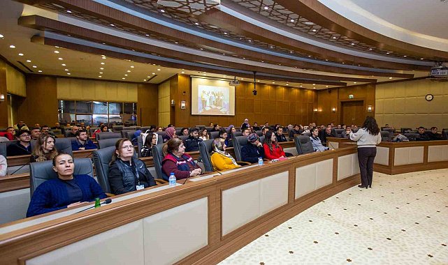 Personele emzirme ve anne sütünün önemi farkındalık eğitimi