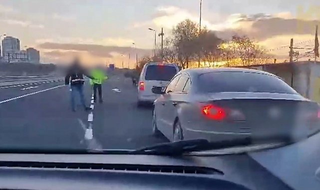 Polisin durdurduğu araçtan 20 ruhsatsız silah çıktı