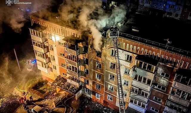 Rusya, Ukrayna'da sivillerin bulunduğu binayı vurdu: 1 ölü