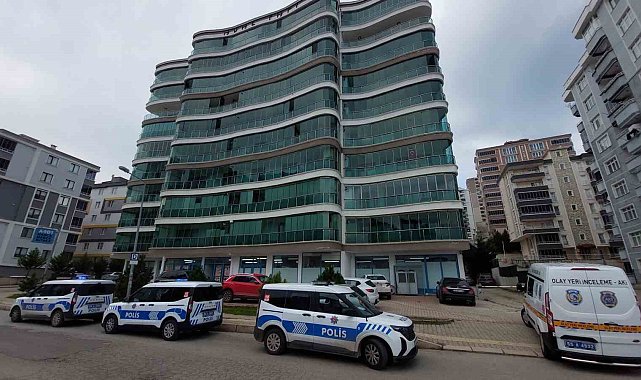 Samsun'da 16 yaşındaki çocuk babasını uyurken tabancayla kafasından vurdu