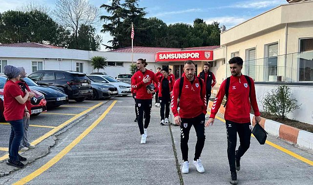 Samsunspor, Eyüpsor maçı için yola çıktı