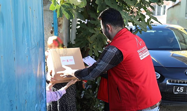 Şehzadeler Belediyesi'nden ihtiyaç sahiplerine gıda yardımı