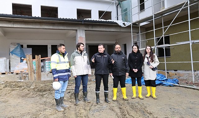 Silivri Belediye başkanı Bora Balcıoğlu, yapımı devam eden huzurevi projesini inceledi