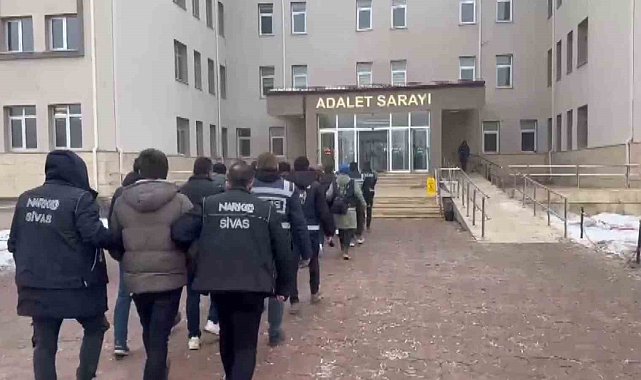 Sivas ve Kayseri'de narkotik operasyonu: 9 şüpheli tutuklandı