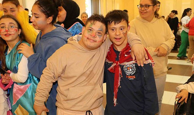 Söke Kent Konseyi'nden renkli engelli farkındalık etkinliği