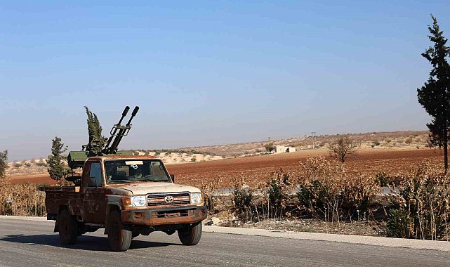 Suriye'de muhalif gruplar Hama'yı kuşattı