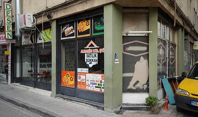 Suriyeliler ülkelerine dönmeye başladı, dükkanlar boşaldı