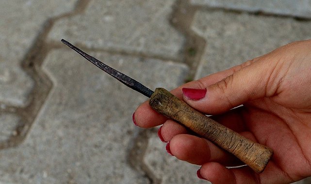 Tavşanlı Höyük'te 3 bin 200 yıllık tarihe ışık tutan eserler bulundu