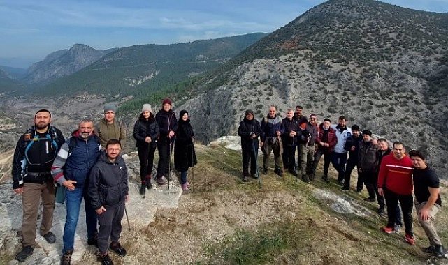 Tavşanlı'dan Eğrigöz Kalesi'nde doğa yürüyüşü