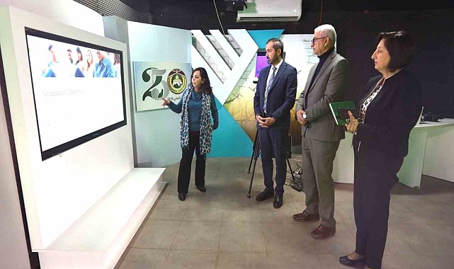 TİKA Kudüs Açık Üniversitesine "Dijital Eğitim İçin Yeni Nesil Eğitim Stüdyosu" kurdu