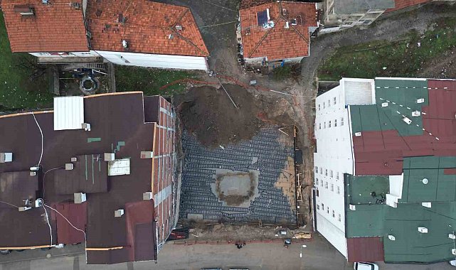 Tokat&#039;ta inşaat kazısında toprak kayması yaşandı, 5 daire boşaltıldı