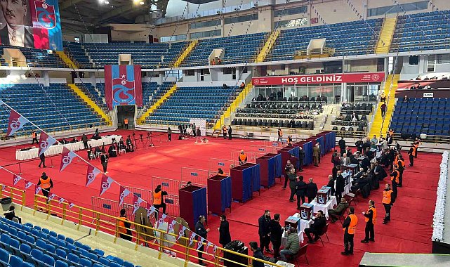 Trabzonspor Kulübü'nde oy verme işlemi başladı