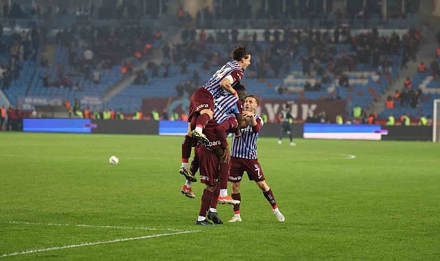 Trendyol Süper Lig: Trabzonspor: 2 - Kasımpaşa: 2