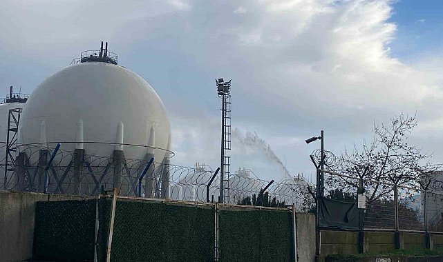 TÜPRAŞ'tan açıklama: "Bir ünitemizde bir alevlenme meydana gelmiş, ekiplerimiz hızlıca müdahale ederek kontrol altına almıştır"