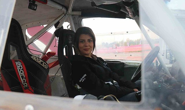 Türkiye'nin ilk ve tek kadın X-Trial pilotu, off-road pistlerinde tozu dumana katıyor