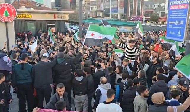Ümraniye 15 Temmuz Şehitler Meydanı'nda Suriyelilerden coşkulu kutlama