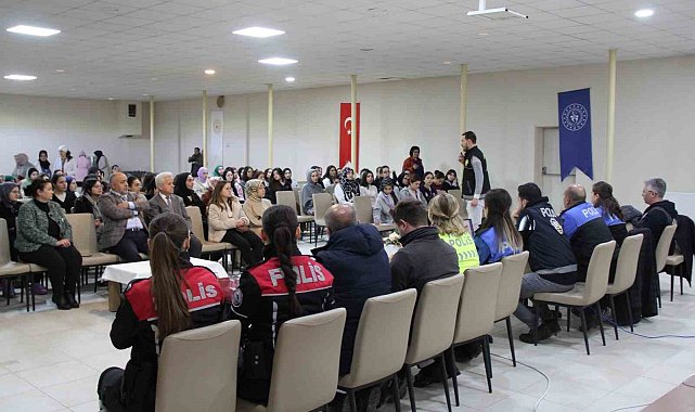 Üniversite öğrencilerine KADES tanıtıldı