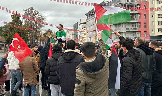 Uşak'ta Suriyeliler kutlama yaptı