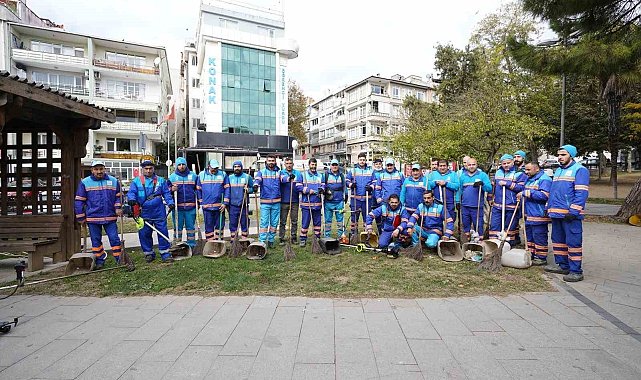 Üsküdar Belediyesi temizlik çalışmalarını yoğun bir şekilde sürdürüyor