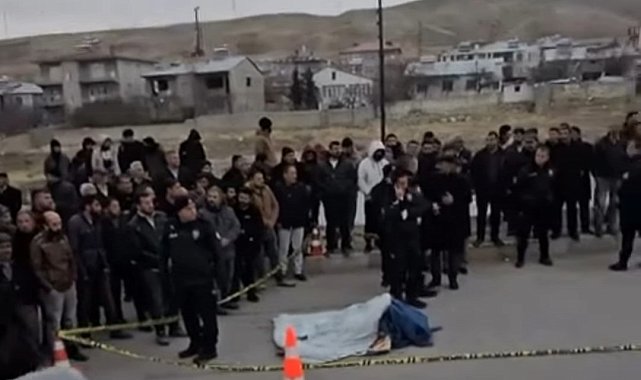 Van'da kamyonun çarptığı çocuk hayatını kaybetti