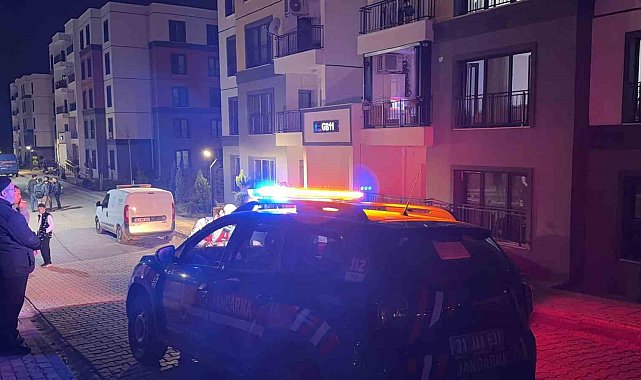 Yakınlarının haber alamadığı anne ve 3 çocuğu evlerinde ölü bulundu