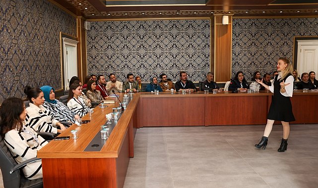 Yunusemre Belediyesi çalışanlarına "Stres ve öfke yönetimi" eğitimi