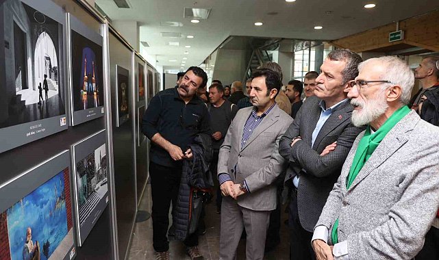 Zeytinburnu'nda 14. Fotoğraf Yarışması'nın kazananları ödüllerini aldı