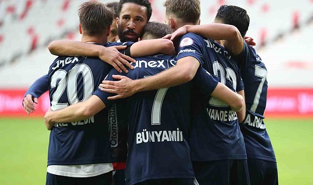 Ziraat Türkiye Kupası: Antalyaspor: 4 - Küçükçekmece Sinopspor: 1