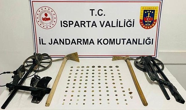 Isparta'da operasyonlarda çok sayıda tarihi eser ele geçirildi