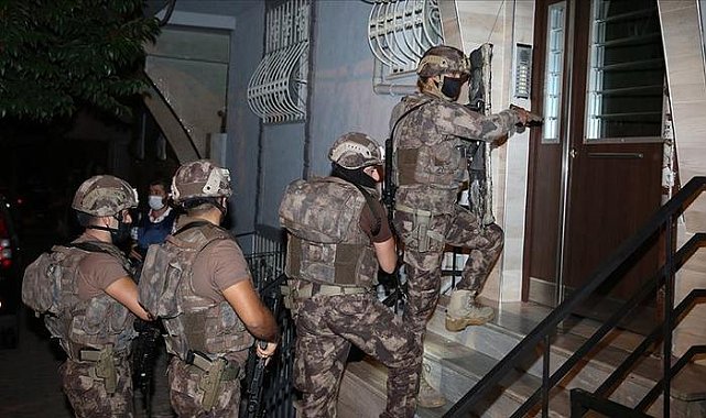 İstanbul&#039;da iki operasyon birden: Terör örgütlerine DEAŞ ve MLKP&#039;ye darbe