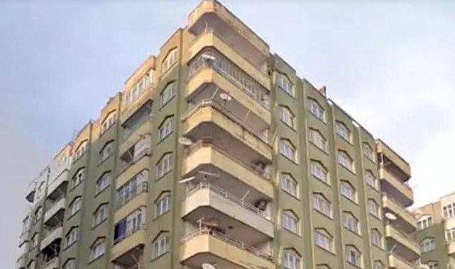 Kahramanmaraş'ta 96 kişiye mezar olmuştu! Ebrar Sitesi F Blok davasında 1 tahliye, 1 tutuklama