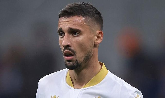 Rade Krunic'ten Fenerbahçe ve Mourinho itirafı: Türkiye bana göre değildi