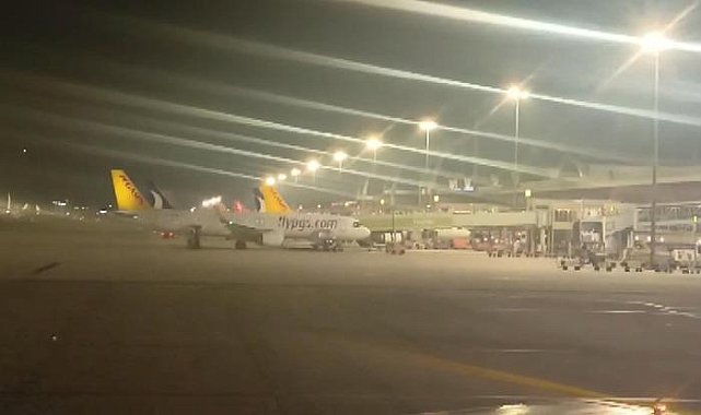 Sabiha Gökçen Havalimanı&#039;nda hareketli anlar! Uçağa yapılan bomba ihbarı asılsız çıktı