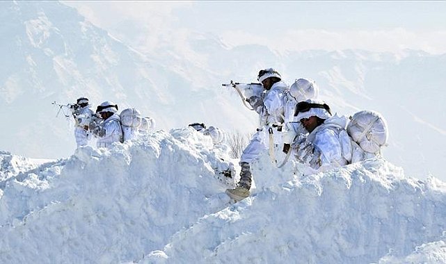 8 terörist daha etkisiz! Mehmetçik&#039;ten Irak&#039;ta teröre yeni darbe