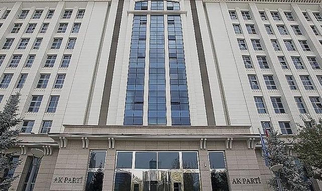 AK Parti&#039;de gözler kongreye çevrildi! Slogan belli oldu: &#039;Adında AK, Işığında İstibal&#039;