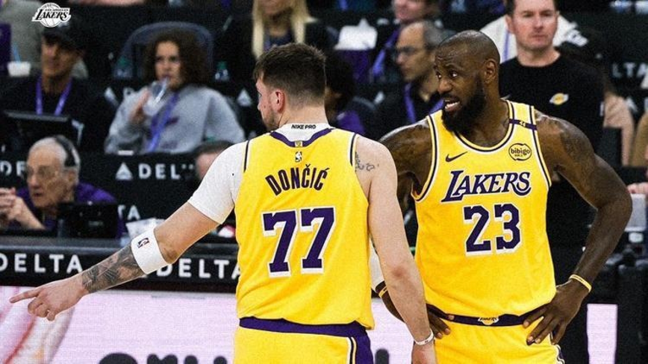 Charlotte Hornets deplasmanda Los Angeles Lakers'ı devirdi