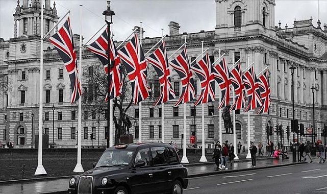 İngiltere&#039;de &#039;Whatsapp&#039; depremi: Kritik isimler görevden alındı... Gönderdikleri mesajlar sızdırıldı