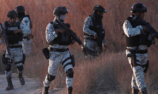 Meksika&#039;dan ABD sınırına 10 bin asker