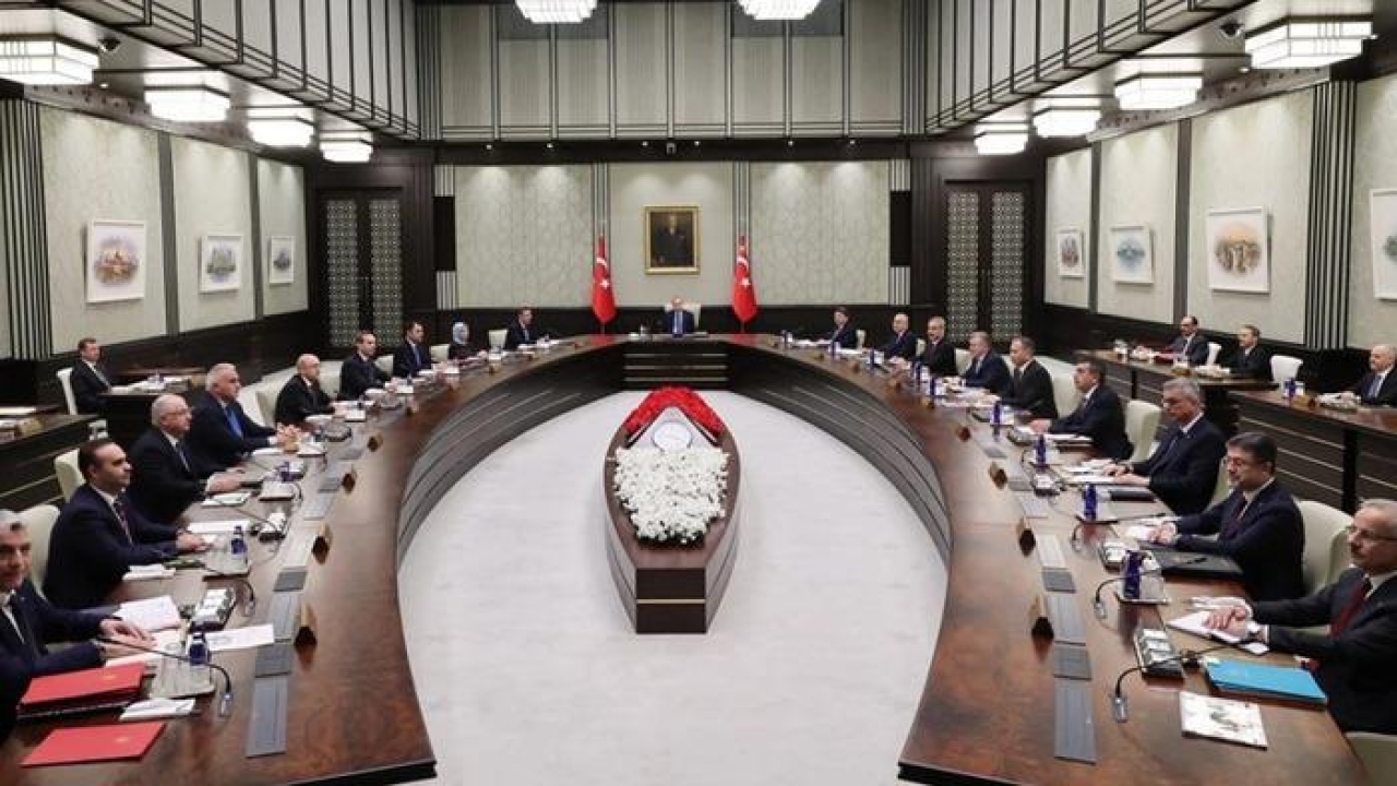 Son dakika... 'Kabine değişikliği' iddiaları gündem olmuştu! AK Parti'den açıklama geldi