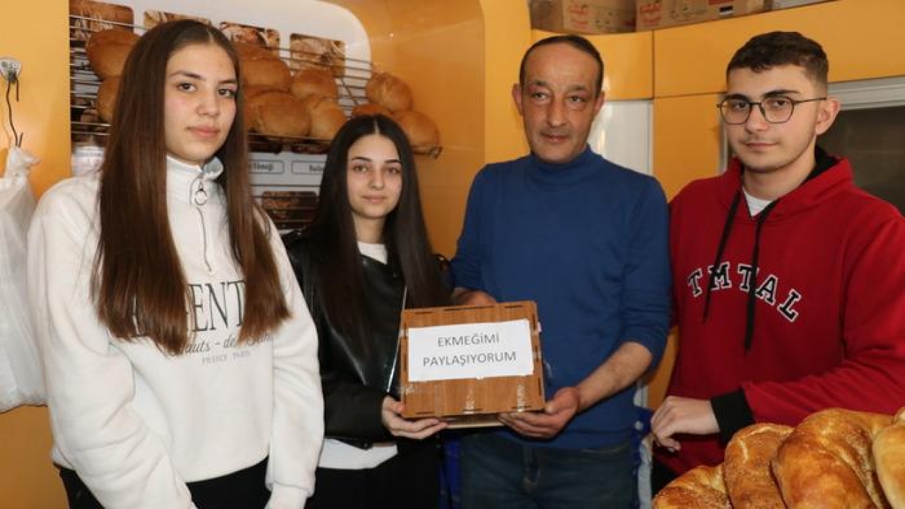 Amasya'da öğrenciler "zimem defteri" geleneğini yaşattı