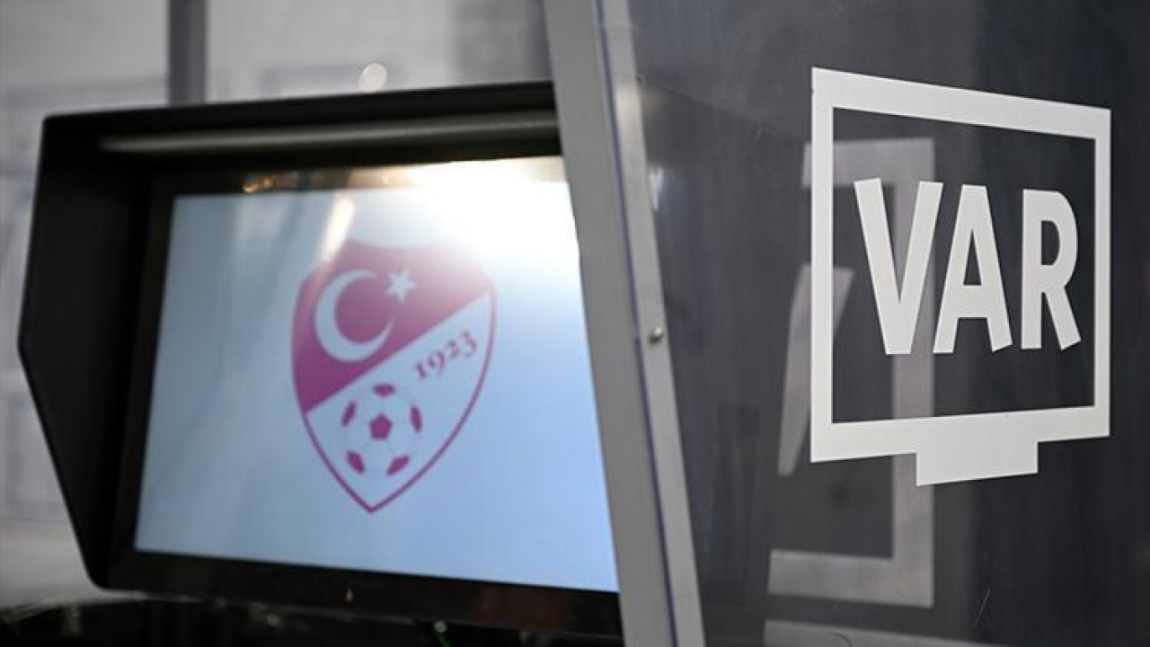 Beşiktaş-Galatasaray derbisinin VAR hakemi belli oldu