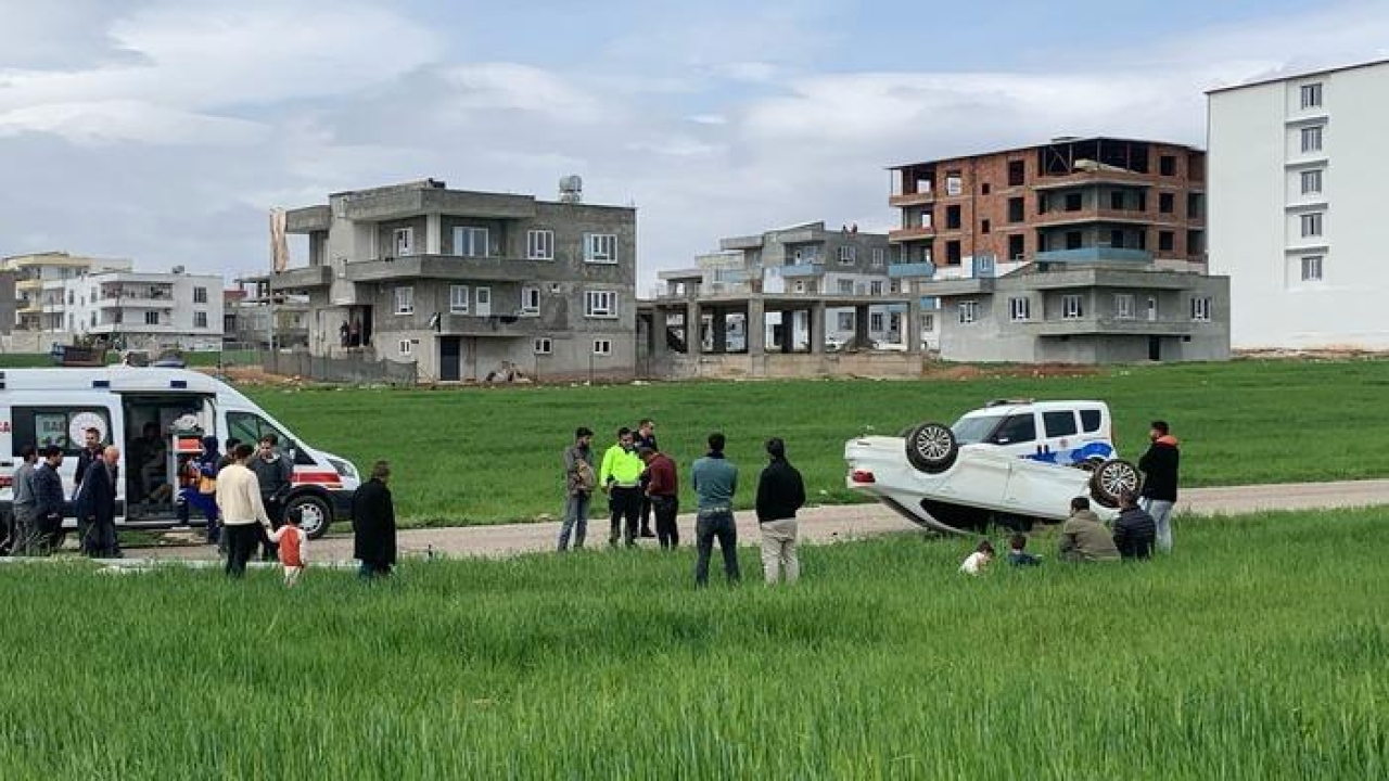 Direğe çarpıp takla attı! Adıyaman'da korkunç kaza