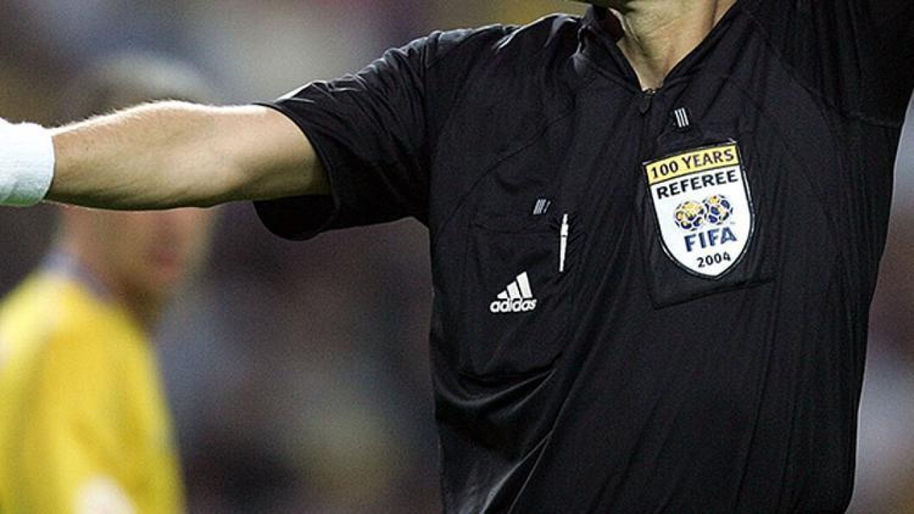 Dünyaca ünlü eski hakem, Beşiktaş - Galatasaray derbisi için İstanbul'a geliyor!